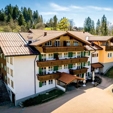 Szálloda Alpura Allgaeu - Active Nature Retreat - Hotel Reopening 3*